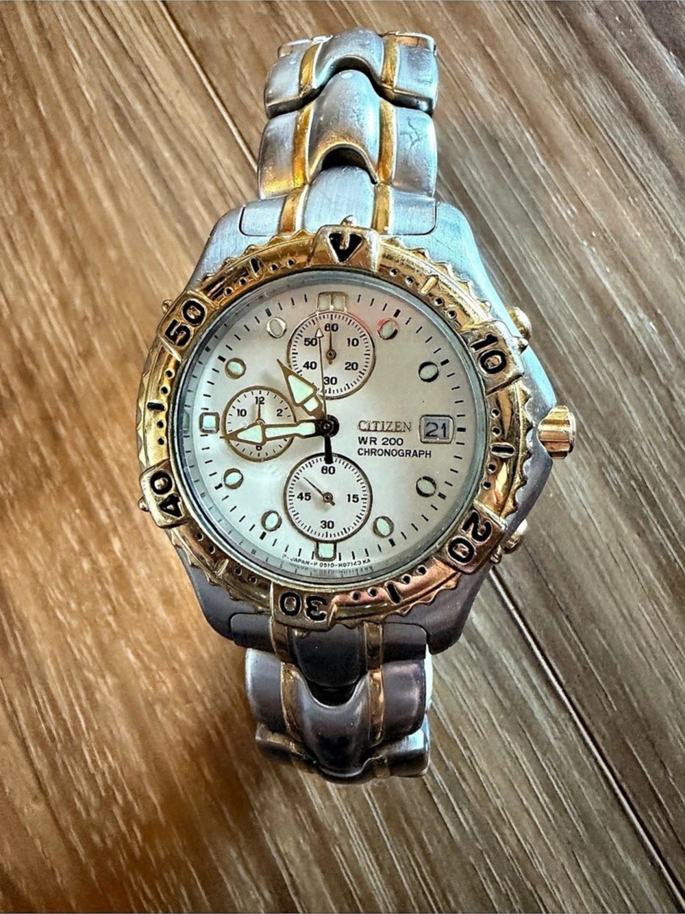 Citizen Two-Tone Chronograph WR200 Watch Silver & Gold